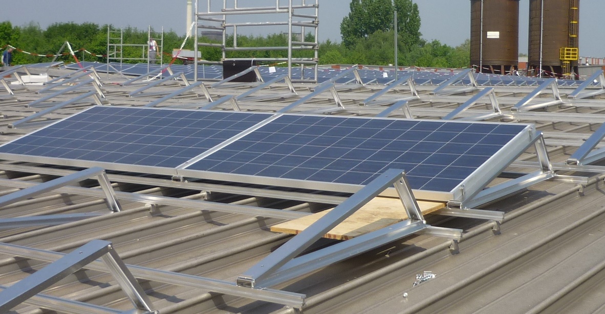 Kalzip-roof Flat-Fix Light structure Scheuten P6-60i-225Wp modules